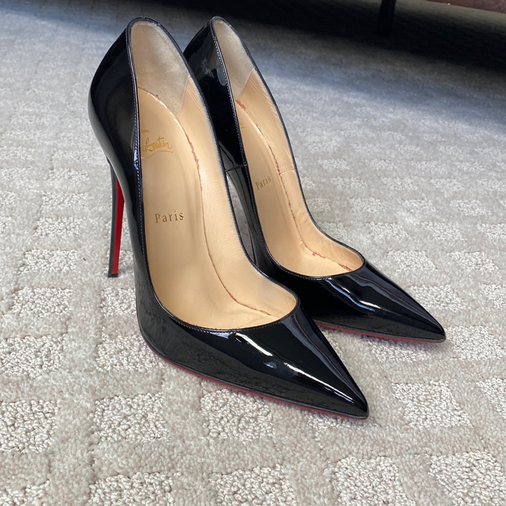 Christian Louboutin
So Kate 120 Patent Leather Pumps - black